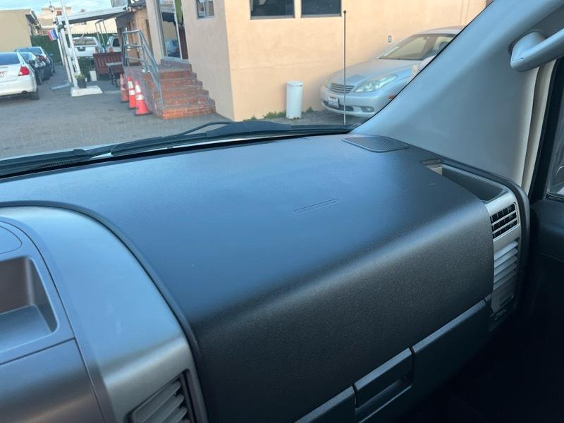 Nissan Titan XE Crew Cab 4WD 2005