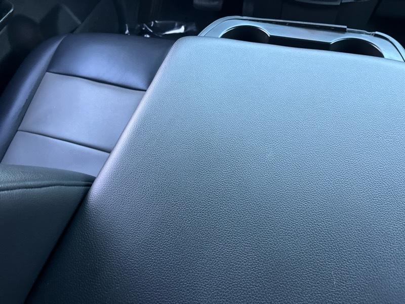 Nissan Titan XE Crew Cab 4WD 2005