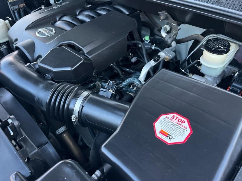 Nissan Titan XE Crew Cab 4WD 2005