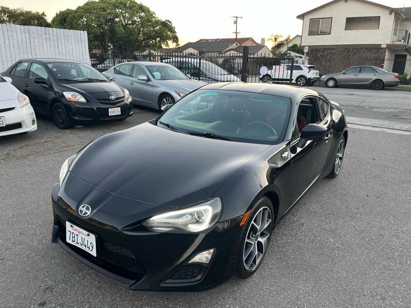 Scion FR-S 6MT 2013