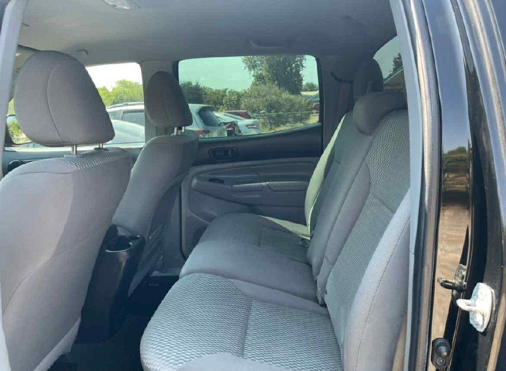 Toyota Tacoma PreRunner Double Cab V6 Auto 2WD 2013