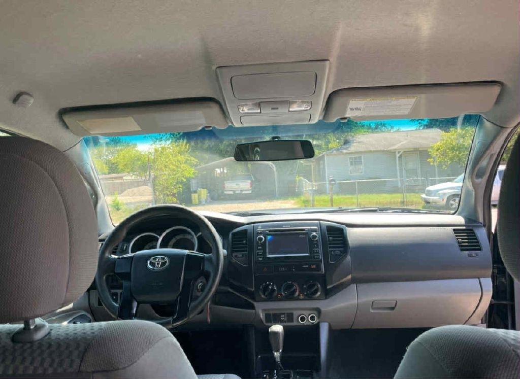 Toyota Tacoma PreRunner Double Cab V6 Auto 2WD 2013