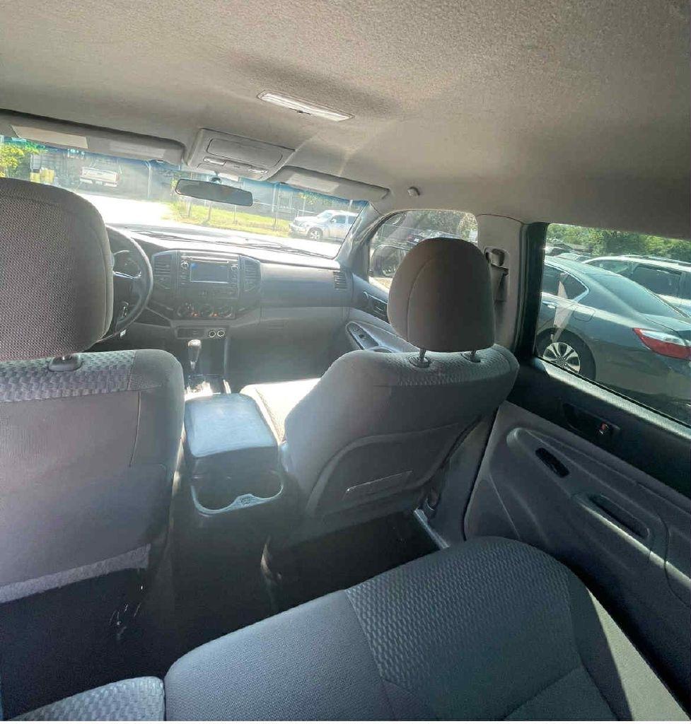 Toyota Tacoma PreRunner Double Cab V6 Auto 2WD 2013