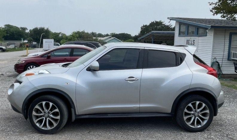 Nissan Juke S FWD 2012