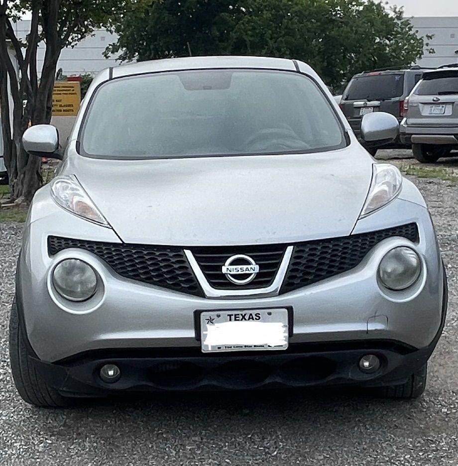 Nissan Juke S FWD 2012
