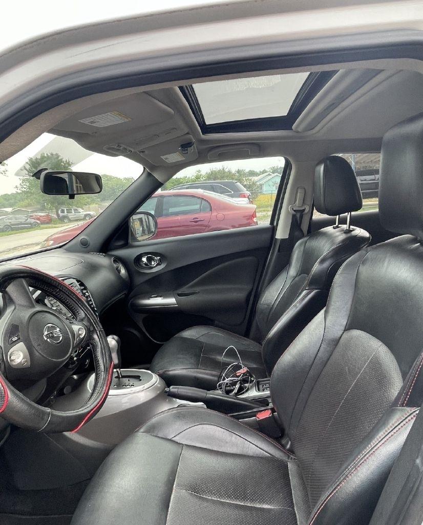 Nissan Juke S FWD 2012