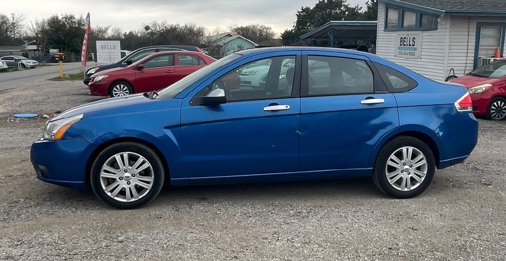 Ford Focus SEL Sedan 2011