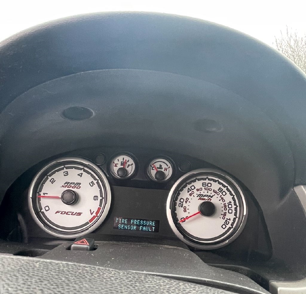 Ford Focus SEL Sedan 2011