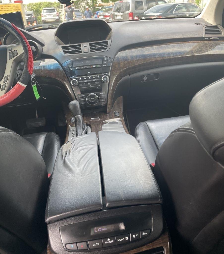 Acura MDX 6-Spd AT w/Tech Package 2013