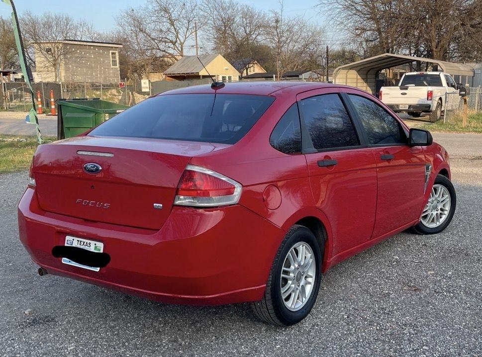 Ford Focus SE Sedan 2008
