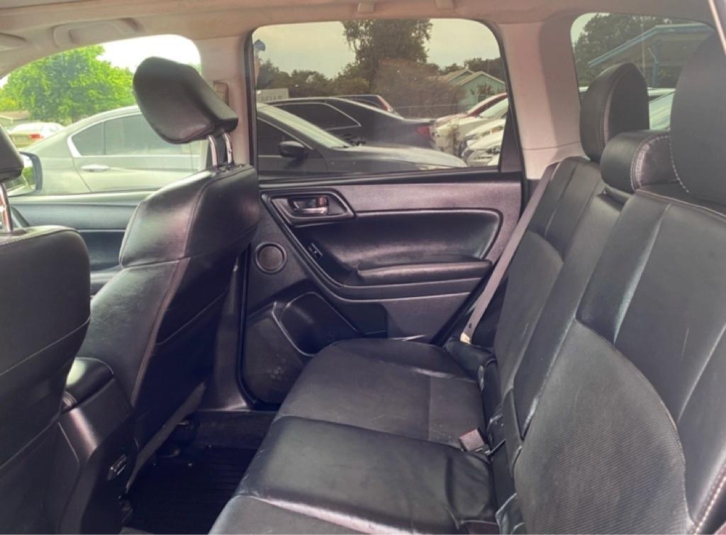 Subaru Forester 2.5i Touring 2014