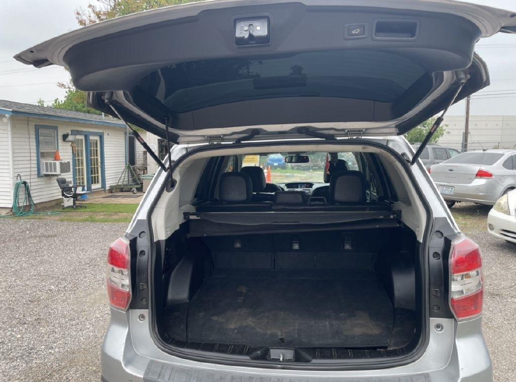 Subaru Forester 2.5i Touring 2014