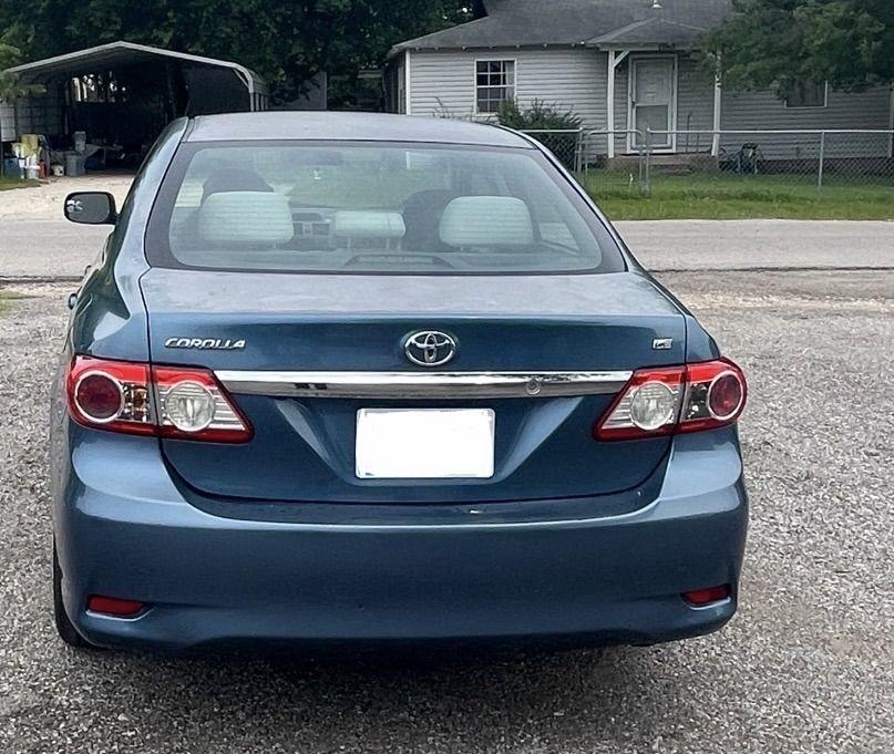 Toyota Corolla S 5-Speed MT 2013