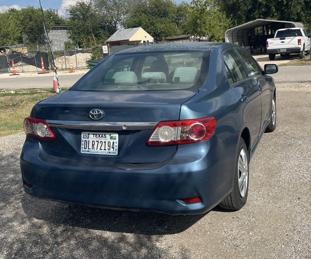 Toyota Corolla photo 3