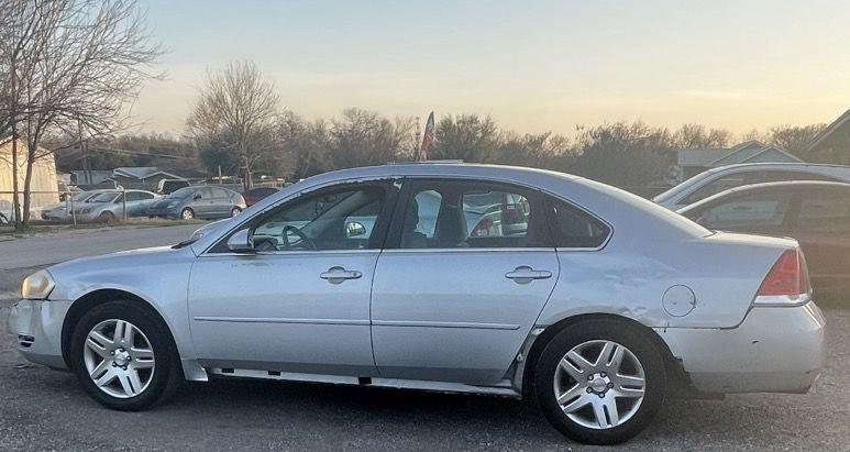 Chevrolet Impala LT (Fleet) 2012