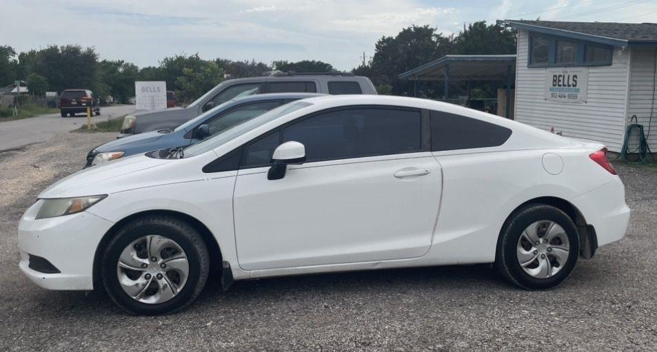 Honda Civic LX Coupe 5-Speed AT 2013
