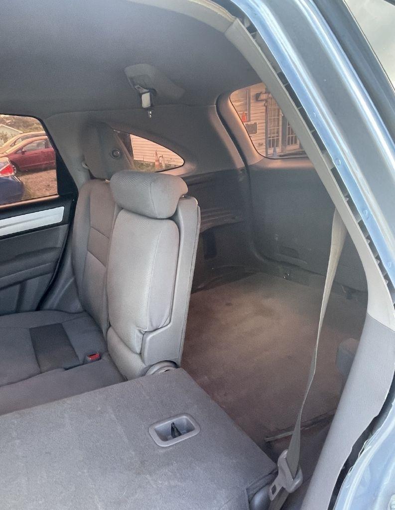 Honda CR-V LX 2WD 5-Speed AT 2011