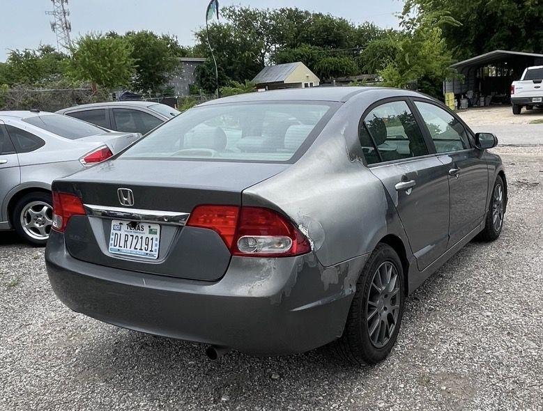Honda Civic LX Sedan 5-Speed AT 2009