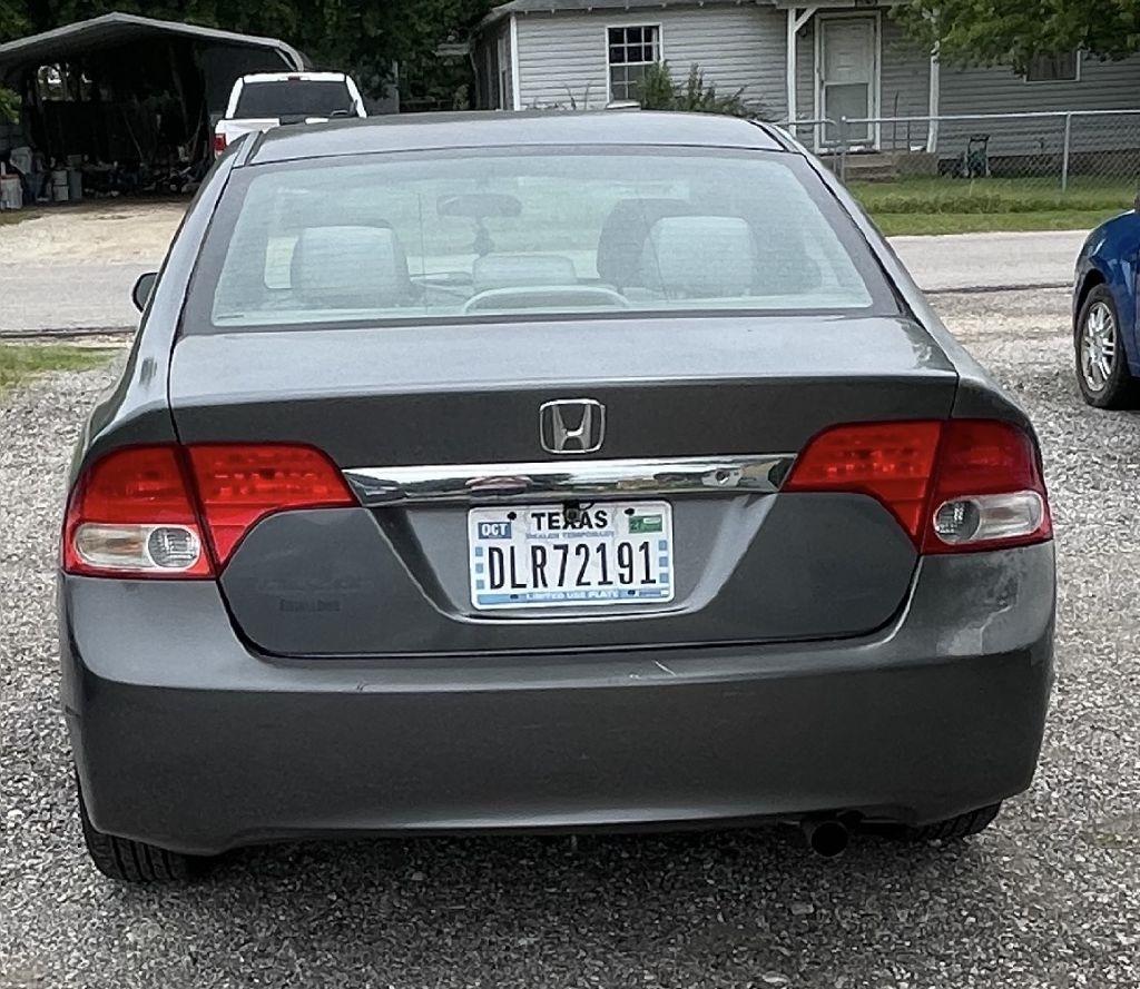 Honda Civic LX Sedan 5-Speed AT 2009