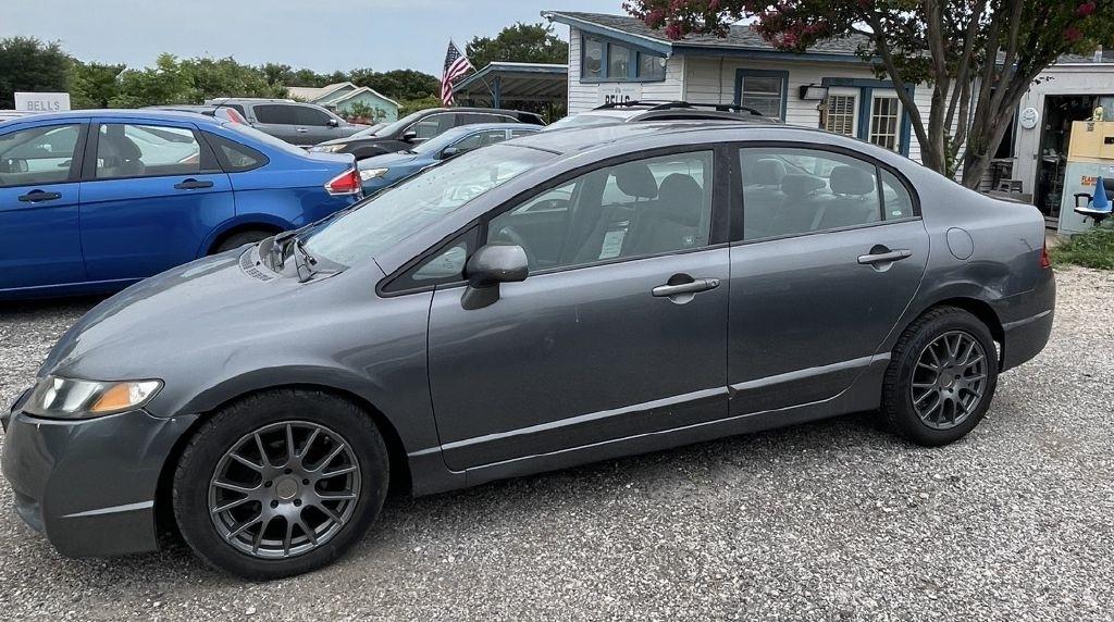 Honda Civic LX Sedan 5-Speed AT 2009