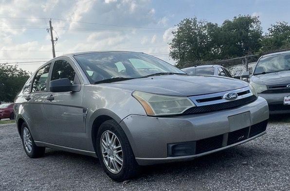 Ford Focus SE Sedan 2008
