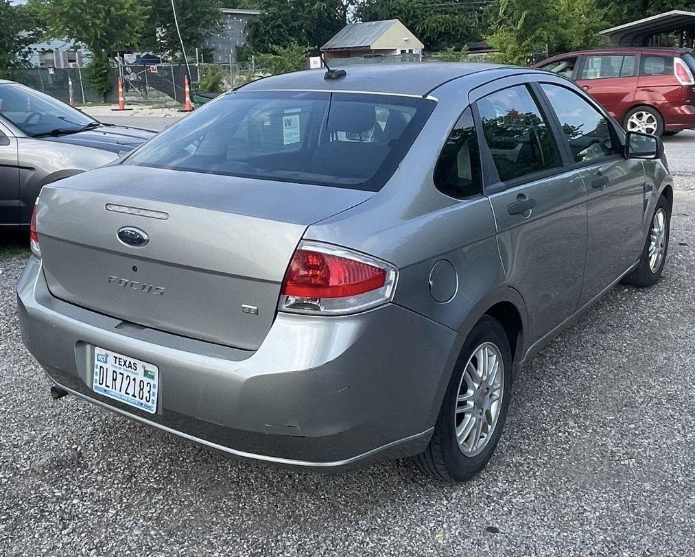 Ford Focus SE Sedan 2008
