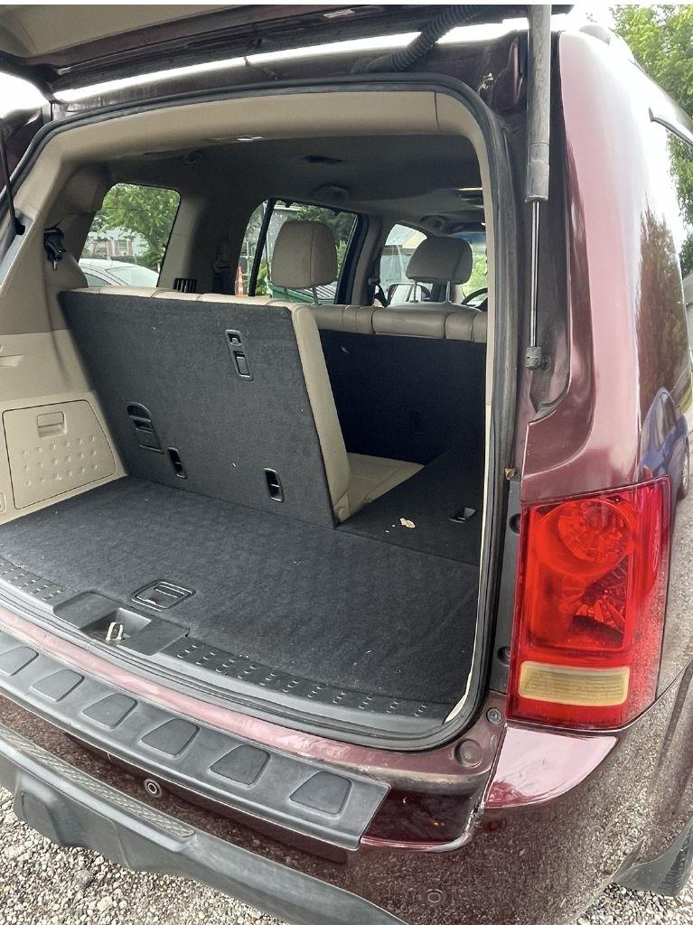 Honda Pilot Touring 2WD 5-Spd AT with DVD 2014