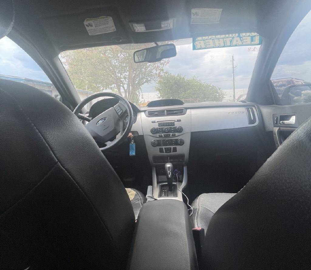 Ford Focus photo 10