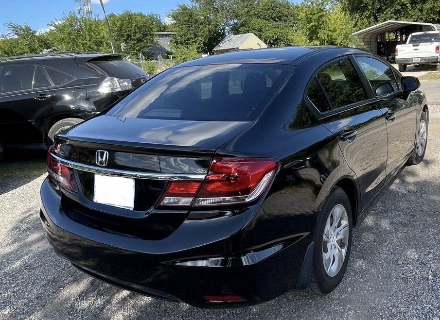 Honda Civic LX Sedan 5-Speed AT 2013