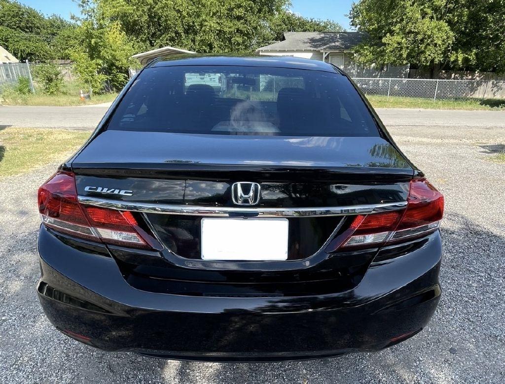 Honda Civic LX Sedan 5-Speed AT 2013