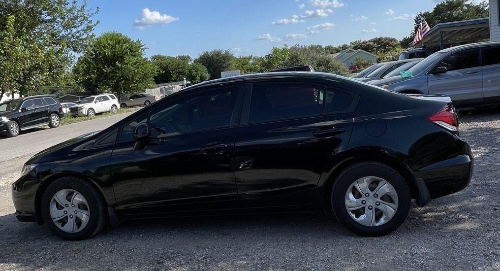 Honda Civic LX Sedan 5-Speed AT 2013