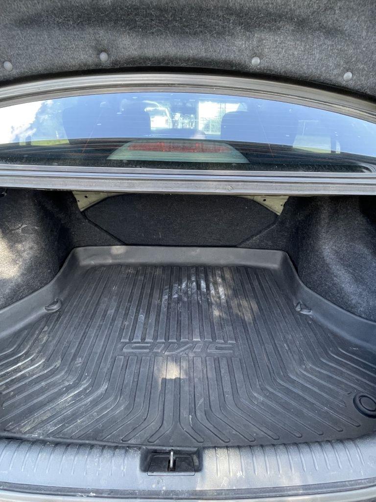 Honda Civic LX Sedan 5-Speed AT 2013