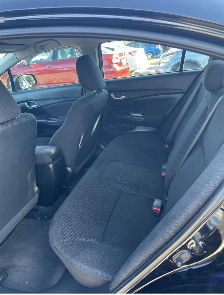 Honda Civic LX Sedan 5-Speed AT 2013