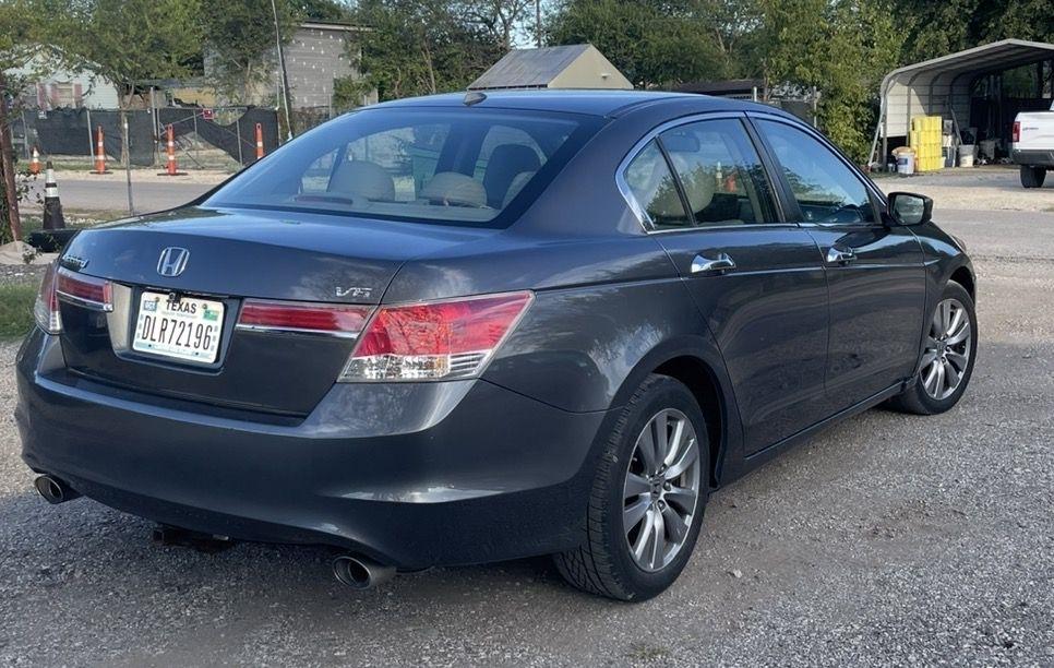 Honda Accord EX-L V6 Sedan AT 2012