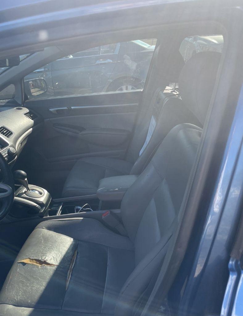 Honda Civic EX-L Sedan 5-Speed AT 2010