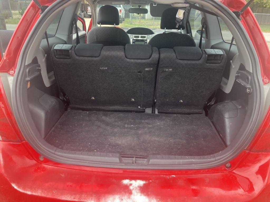 Toyota Yaris Liftback S 3-Door AT 2009