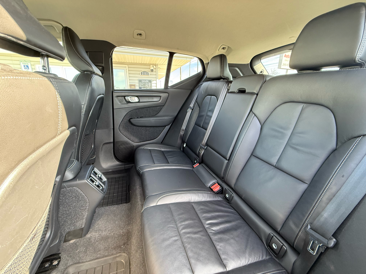 Volvo XC40 T5 Momentum AWD 2022