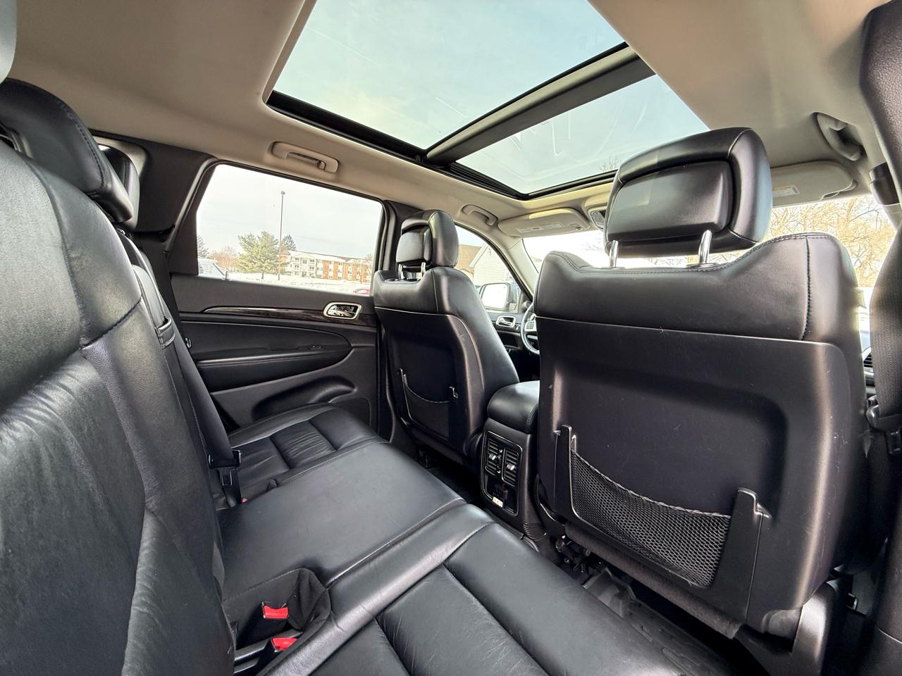 Jeep Grand Cherokee Laredo 4WD 2012