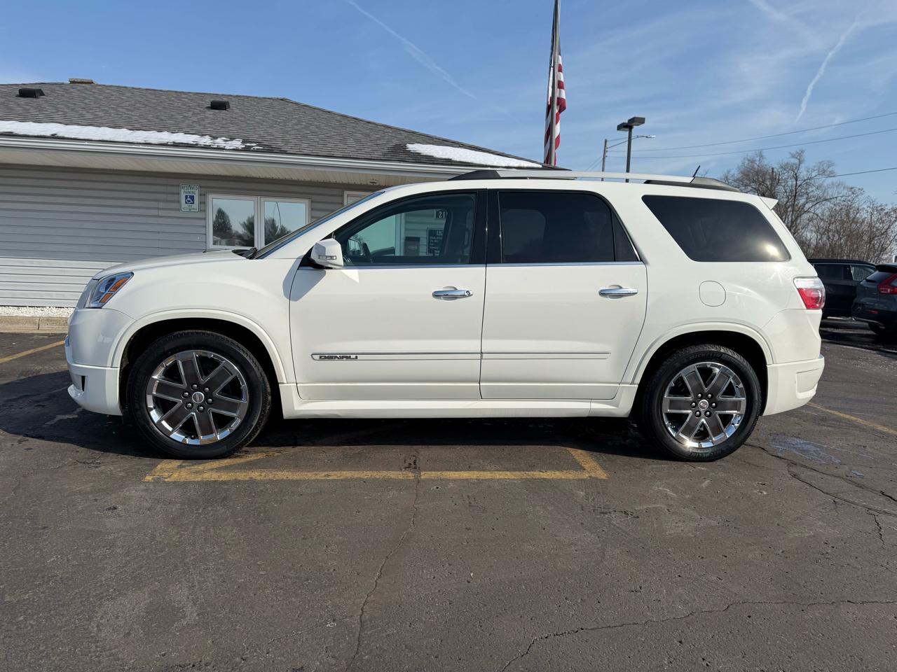 GMC Acadia Denali AWD 2011