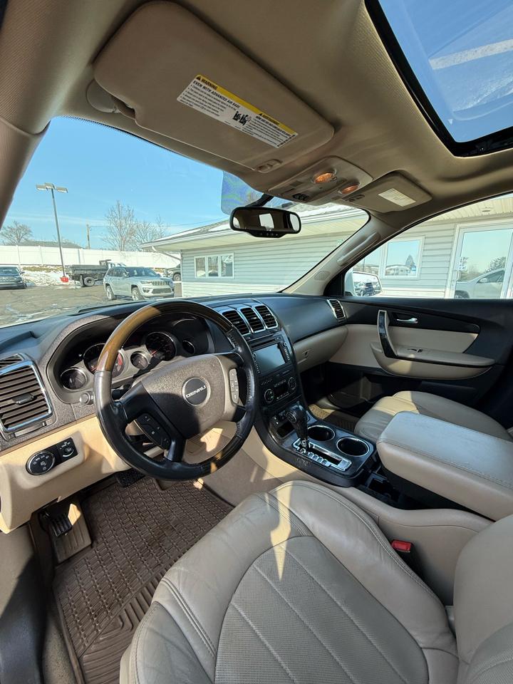GMC Acadia Denali AWD 2011