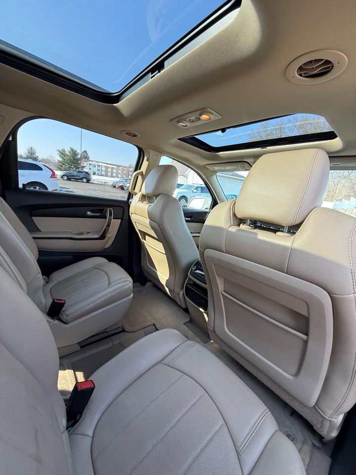 GMC Acadia Denali AWD 2011