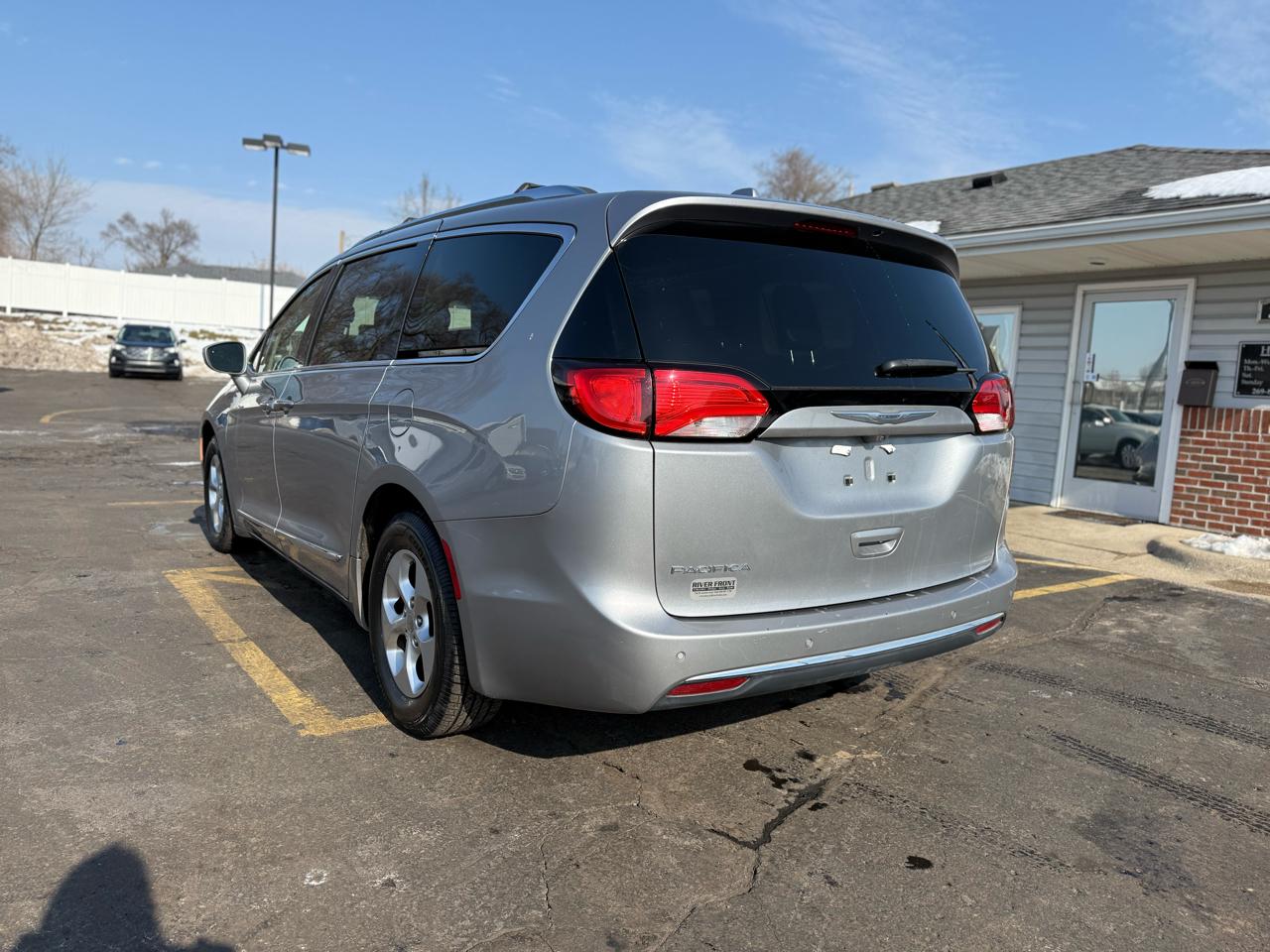 Chrysler Pacifica Touring-L Plus 2017