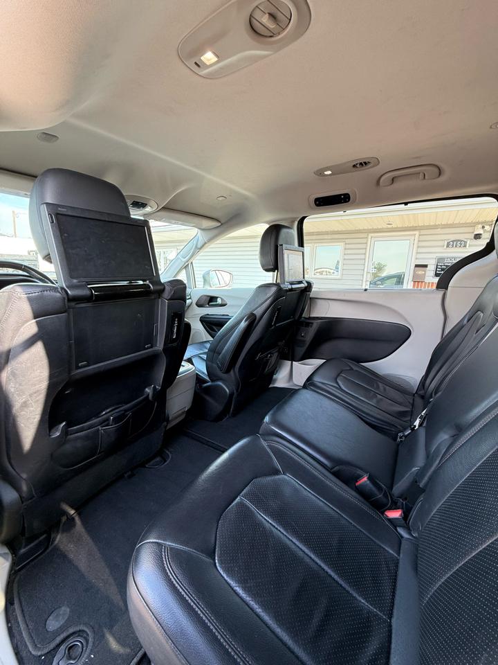 Chrysler Pacifica Touring-L Plus 2017