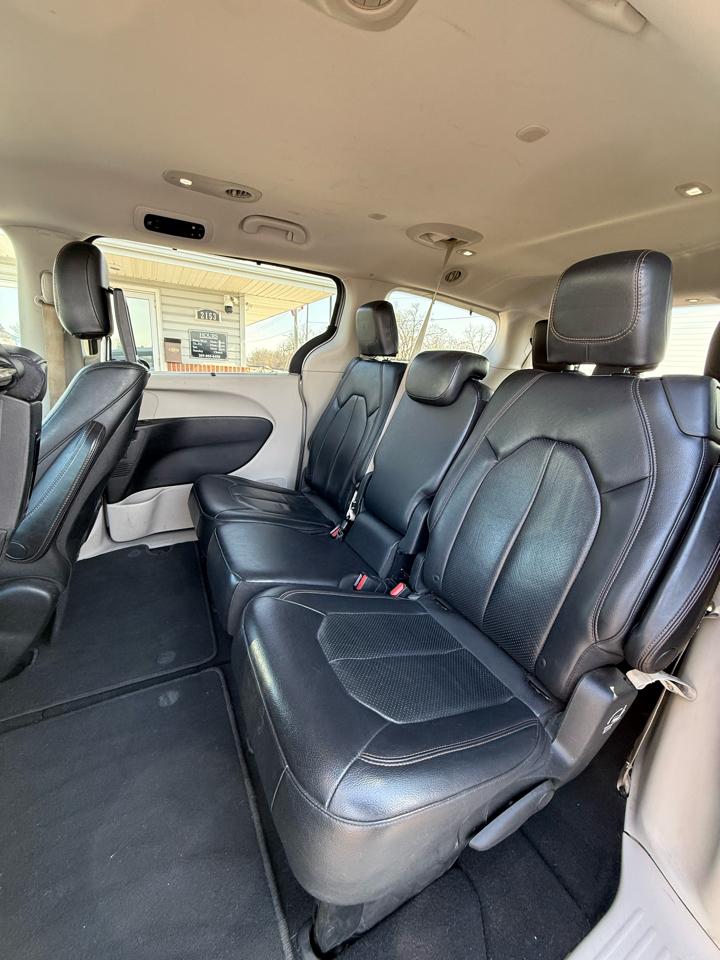 Chrysler Pacifica Touring-L Plus 2017