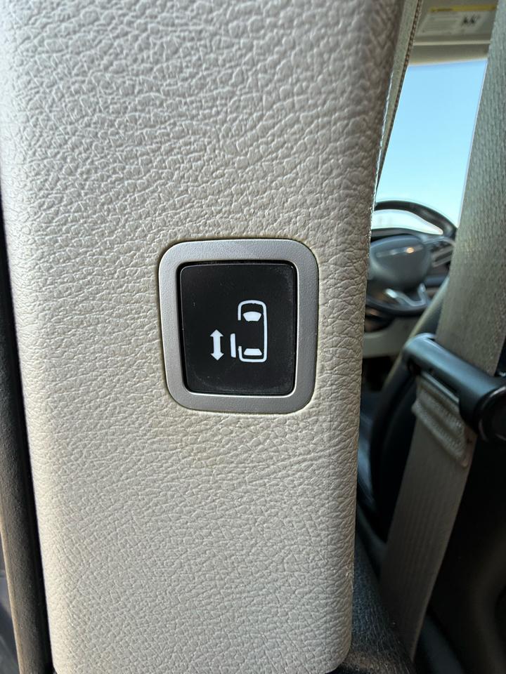 Chrysler Pacifica Touring-L Plus 2017