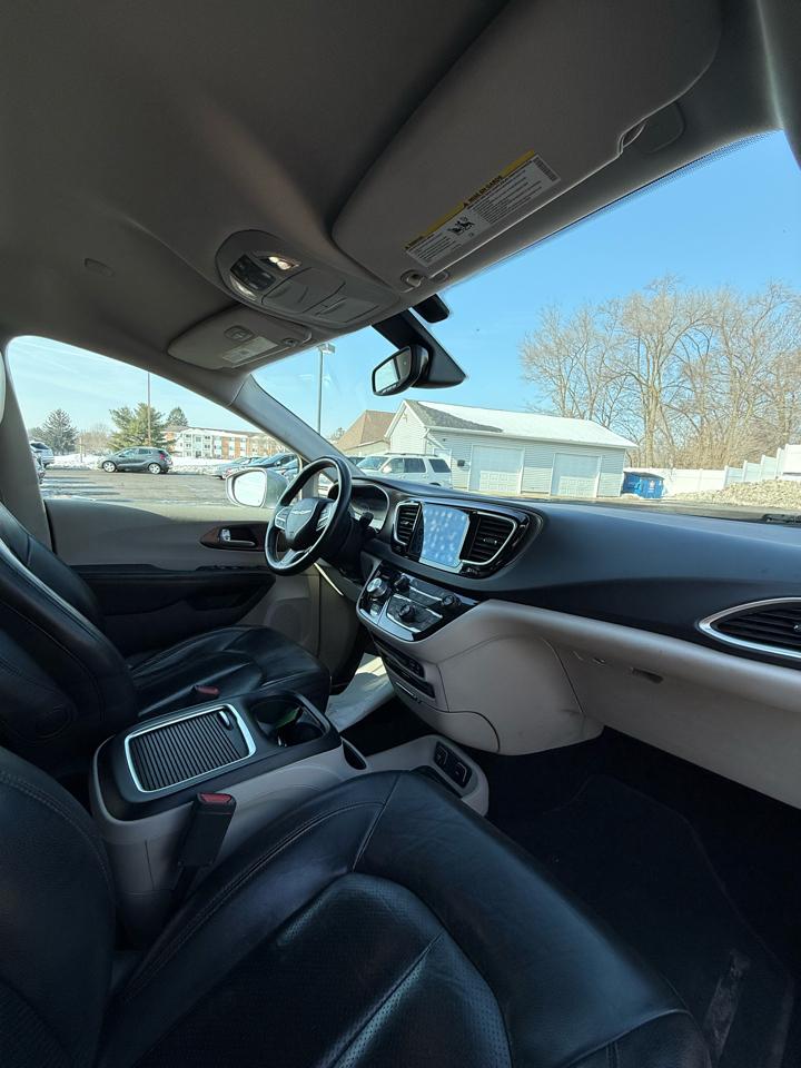 Chrysler Pacifica Touring-L Plus 2017