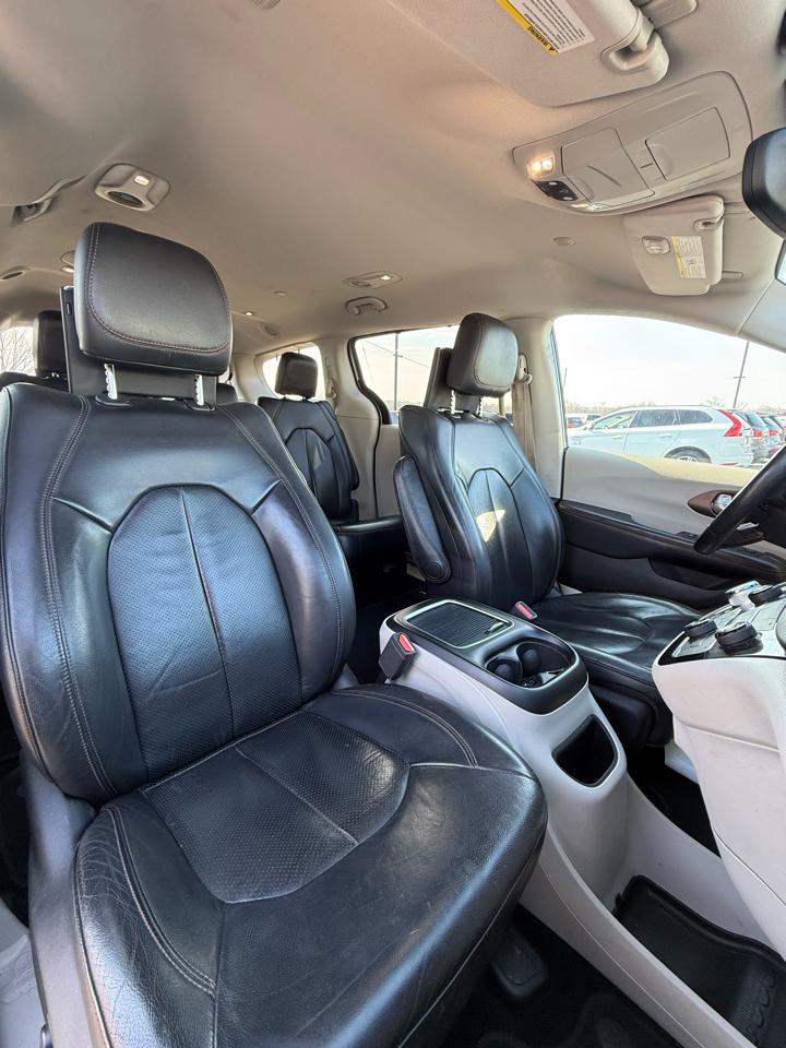 Chrysler Pacifica Touring-L Plus 2017