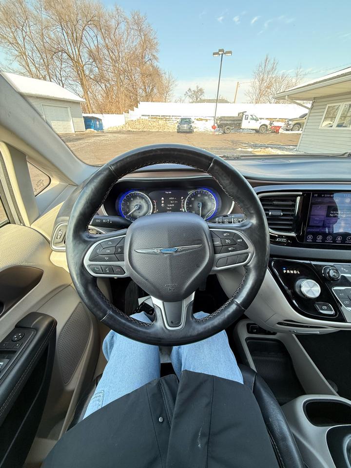 Chrysler Pacifica Touring-L Plus 2017