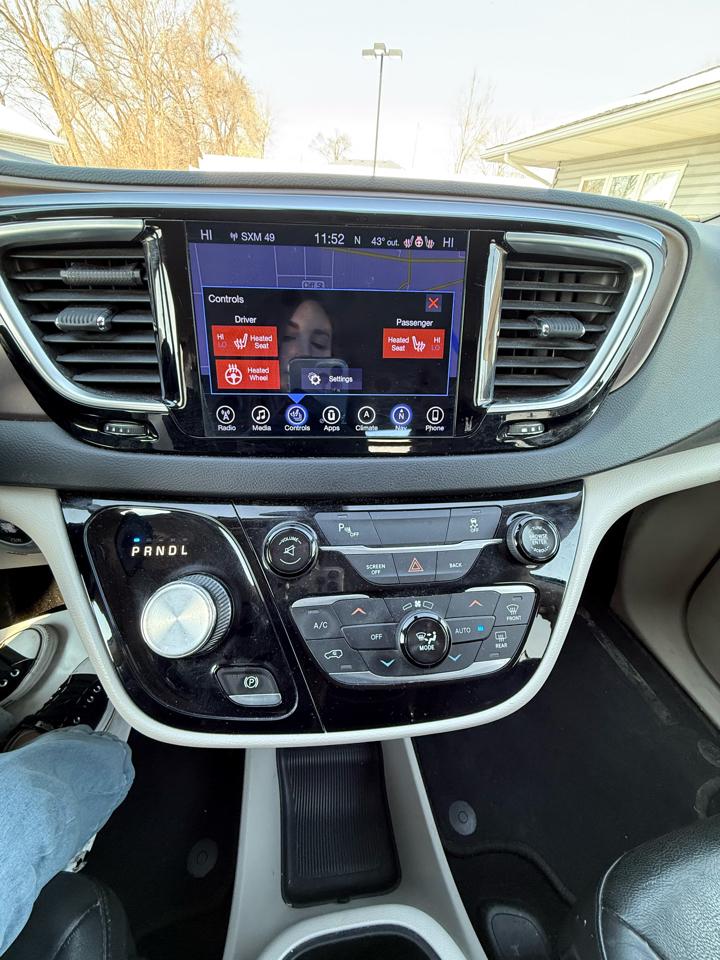 Chrysler Pacifica Touring-L Plus 2017