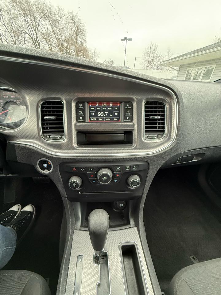 Dodge Charger SE 2014
